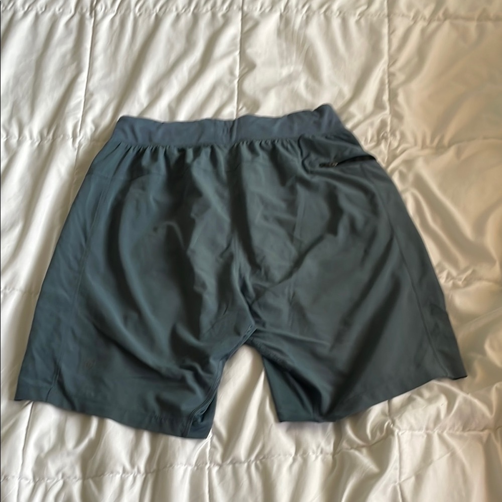 Lululemon Athletica Gray Athletic Shorts Lightweight Moisture-Wicking